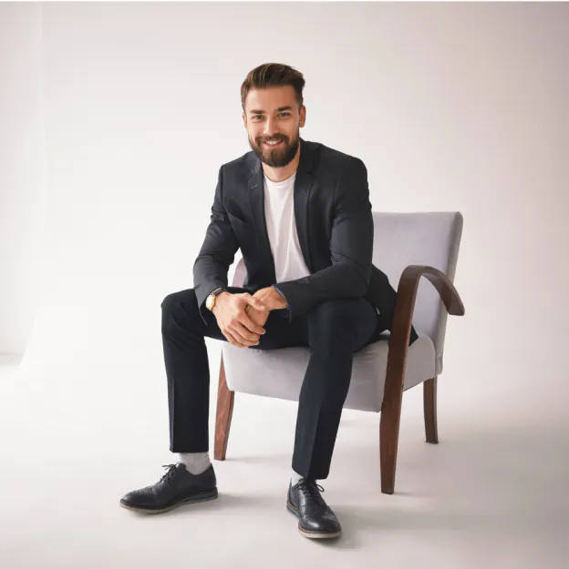 Kỳ Lân Luxury team member 3 About Us