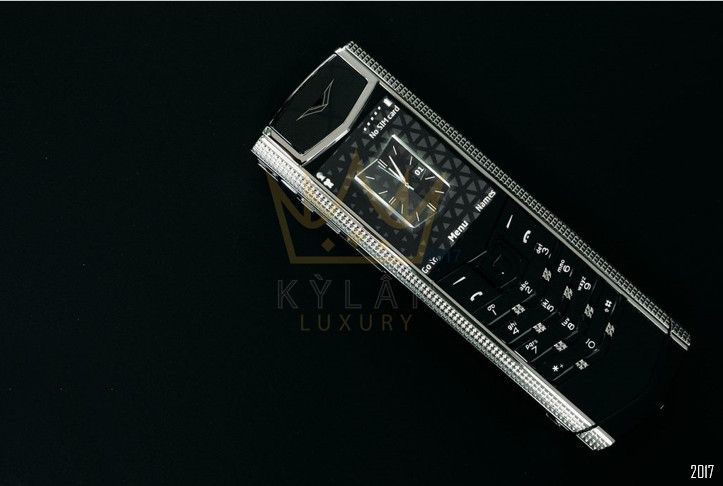 Kỳ Lân Luxury 170 So sánh sự khác nhau cơ bản giữa Vertu Signature S đời 2015 và 2017?