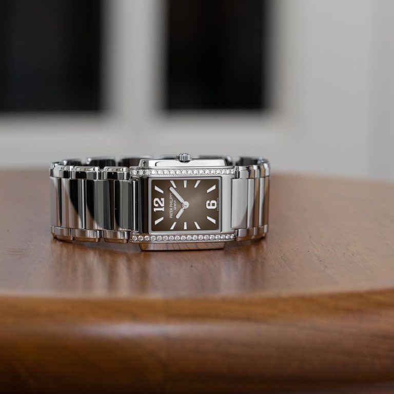 Kỳ Lân Luxury 18 patek philippe 24 Đồng hồ Patek Philippe Twenty 4
