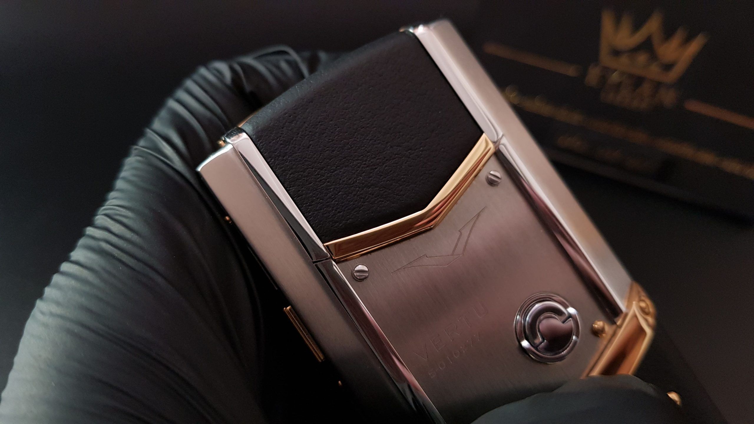 Kỳ Lân Luxury 20200403 155318 scaled Lịch sử thương hiệu Vertu - Từ đỉnh cao xuống vực thẳm (phần 2)