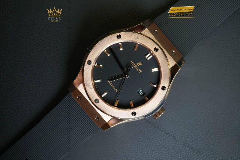 Kỳ Lân Luxury 382774874 2006795109719154 2646157765344004564 n copy 1 1 Đồng hồ Hublot Classic Fusion King Gold 42mm