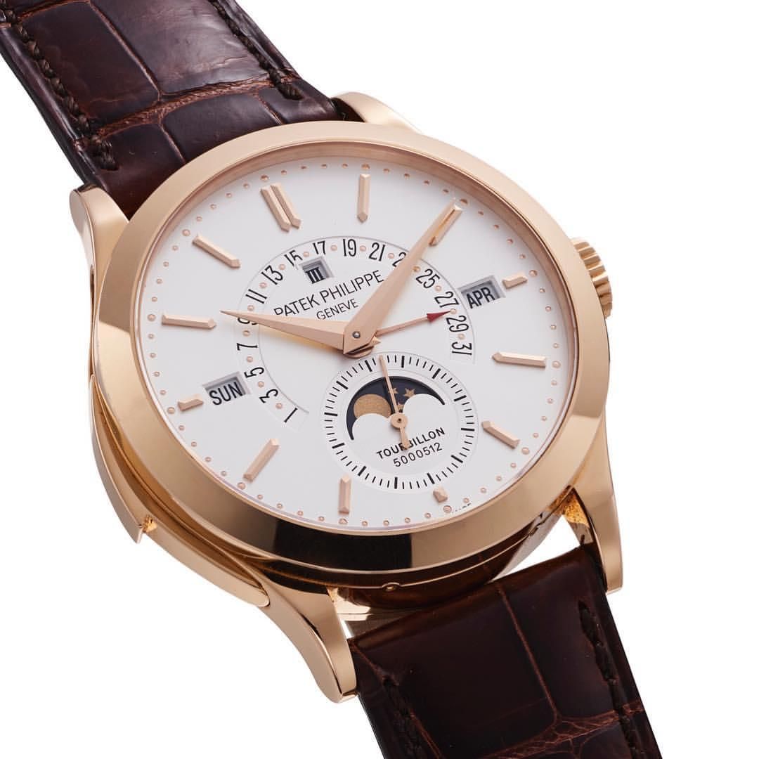 Kỳ Lân Luxury 69cc0cf8ac0a637dfc36338381ad4c7b Tìm hiểu sự khác biệt giữa đồng hồ Đức và đồng hồ Thụy Sỹ: Lựa chọn đồng hồ A. Lange & Sohne hay đồng hồ Patek Philippe? (PHẦN 2)