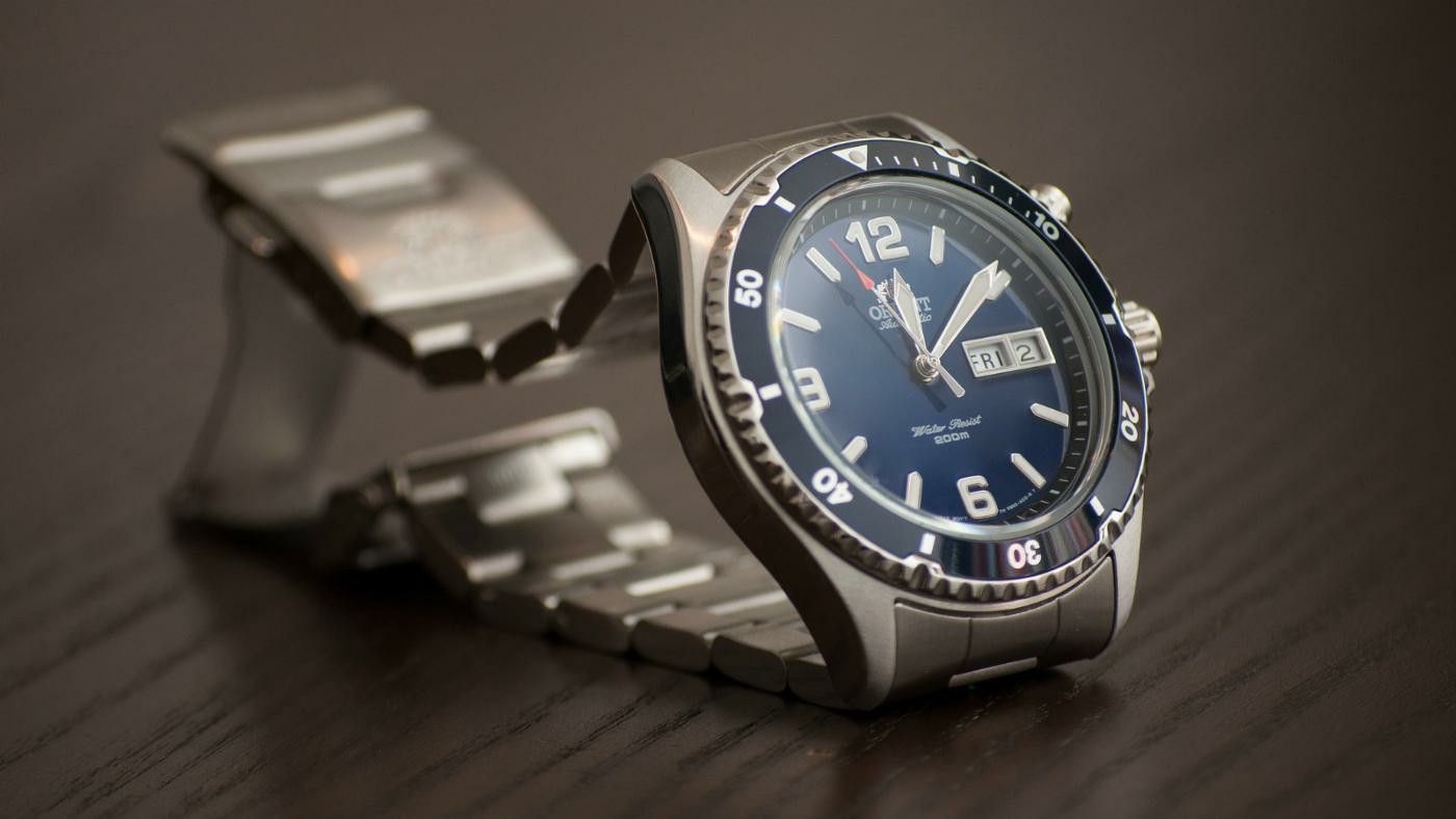 Kỳ Lân Luxury bezel watch 21e3d39d1ebbc5a1 Đồng hồ vòng Bezel là gì? Tìm hiểu vòng bezel dùng để làm gì? (Phần I)