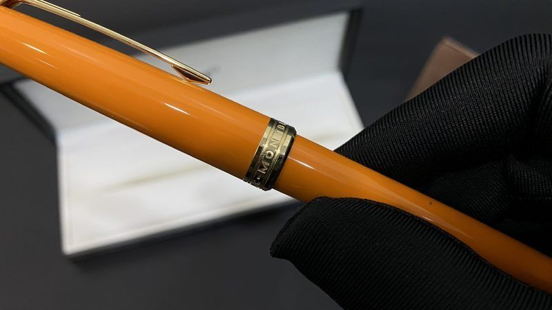 Kỳ Lân Luxury but montblanc pix orange rollerball pen 119902 10 1 1 Bút Montblanc PIX Orange Rollerball Pen 119902