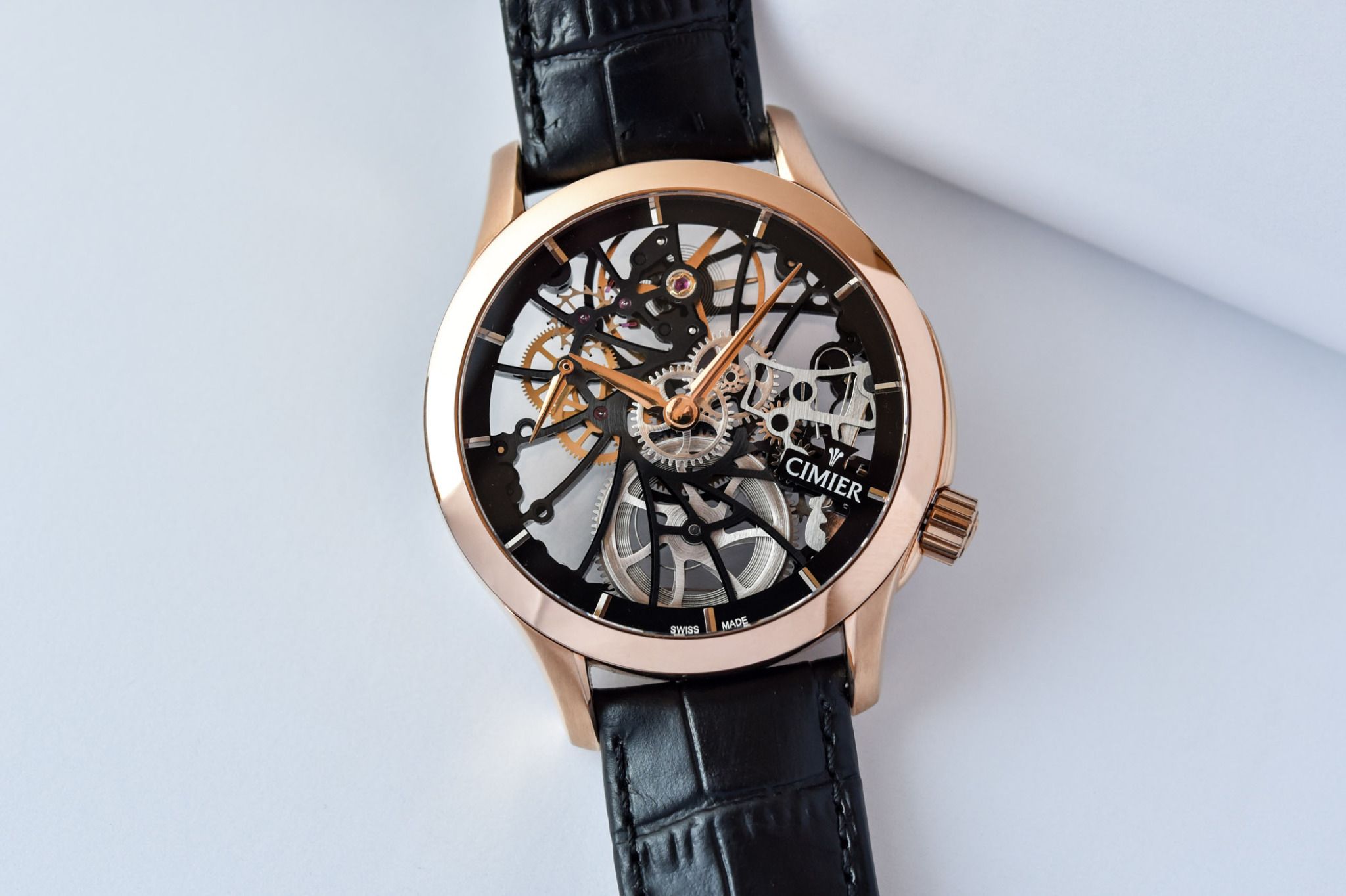 Kỳ Lân Luxury cimier royal skeleton hands on 3 2048x1364 1 Take note top 8 mẫu đồng hồ Skeleton vô cùng ấn tượng trong năm 2021 (2)