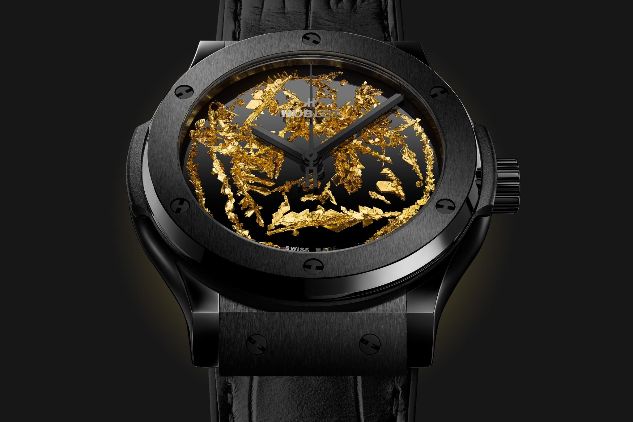Đồng hồ Hublot Classic Fusion Gold Crystal Ceramic 43mm