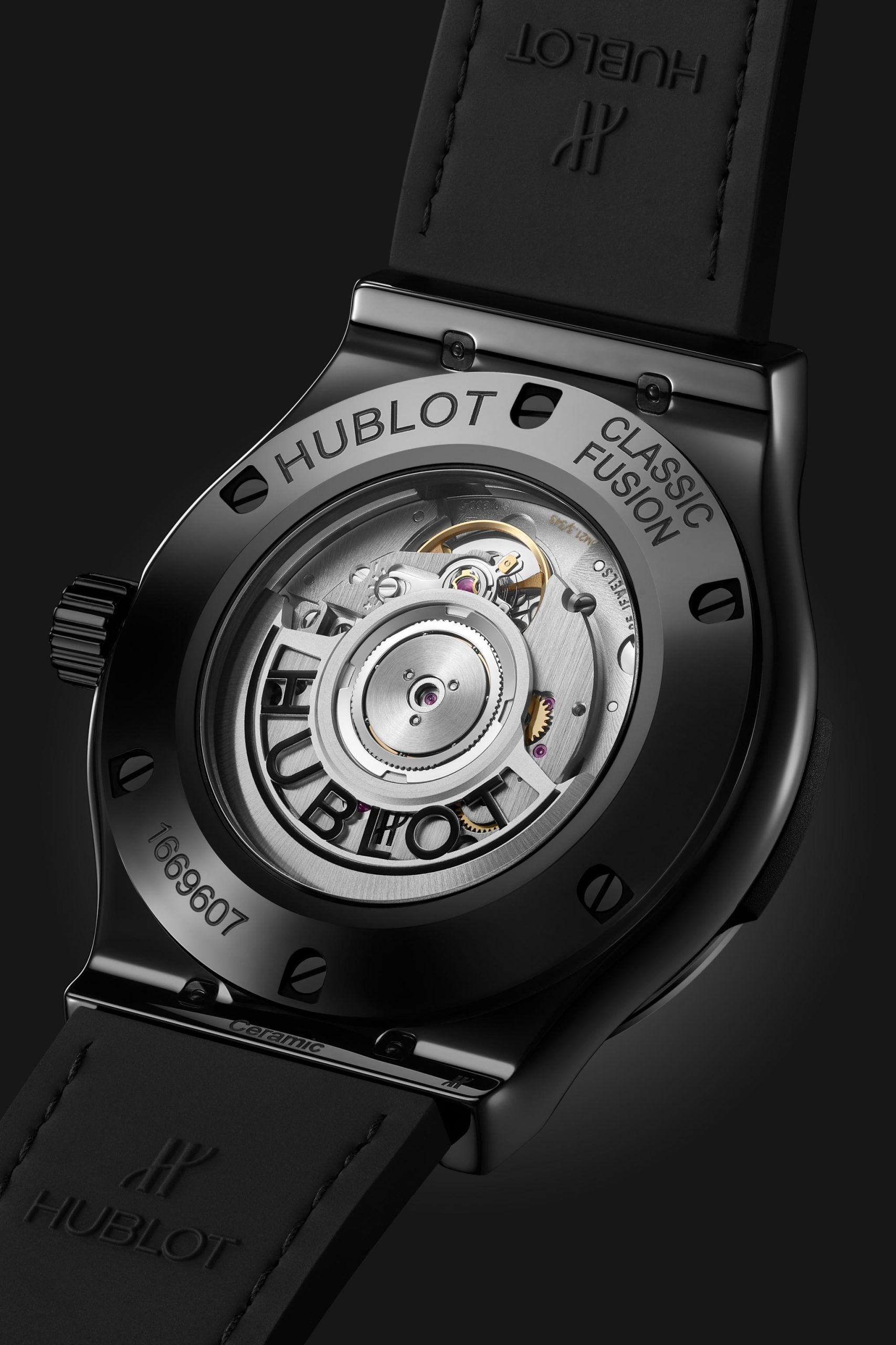Đồng hồ Hublot Classic Fusion Gold Crystal Ceramic 43mm