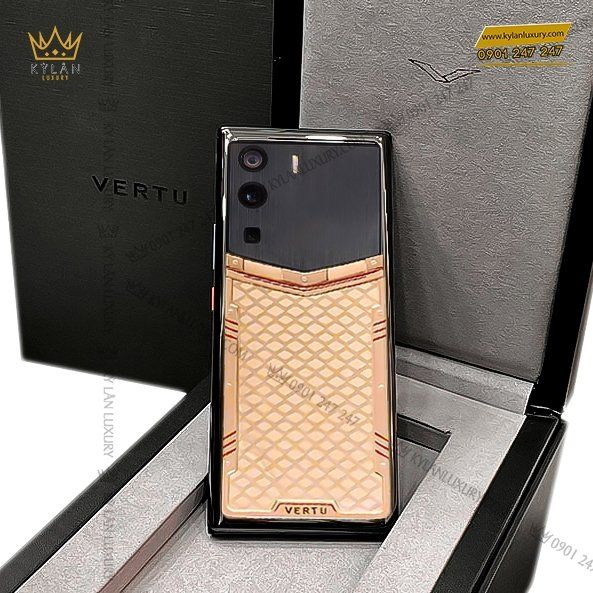 Điện thoại cảm ứng MetaVertu vàng khối 18k, họa tiết vảy cá Iron Black