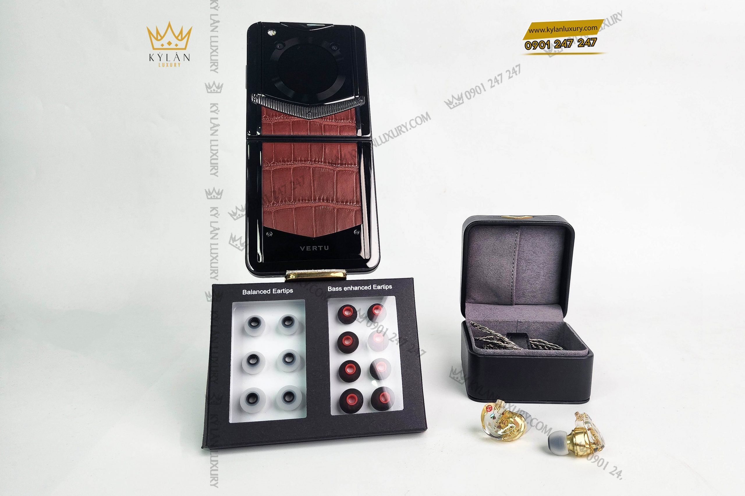 Kỳ Lân Luxury dien thoai man hinh gap vertu ironflip amber brown bes fee alligator skin 12 scaled Điện thoại màn hình gập Vertu Ironflip Amber Brown Bes Fee Alligator Skin