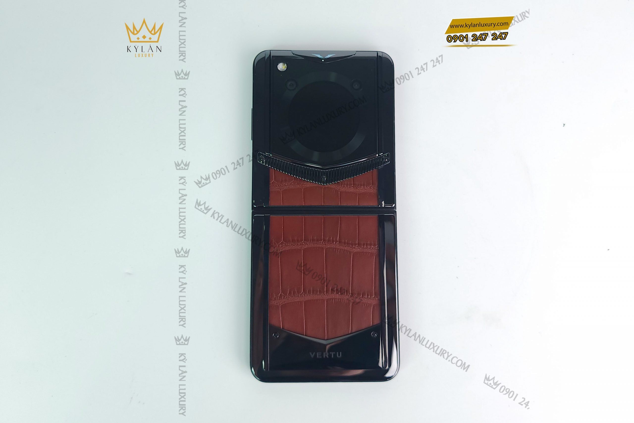 Kỳ Lân Luxury dien thoai man hinh gap vertu ironflip amber brown bes fee alligator skin 17 scaled Điện thoại màn hình gập Vertu Ironflip Amber Brown Bes Fee Alligator Skin