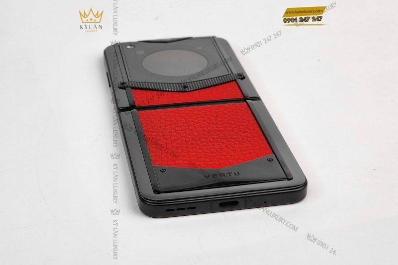 Kỳ Lân Luxury dien thoai man hinh gap vertu ironflip raspberry red calfskin 16 scaled 1 Điện thoại màn hình gập Vertu Ironflip Raspberry Red Calfskin