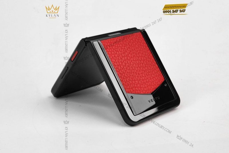 Kỳ Lân Luxury dien thoai man hinh gap vertu ironflip raspberry red calfskin 2 scaled 1 Điện thoại màn hình gập Vertu Ironflip Raspberry Red Calfskin