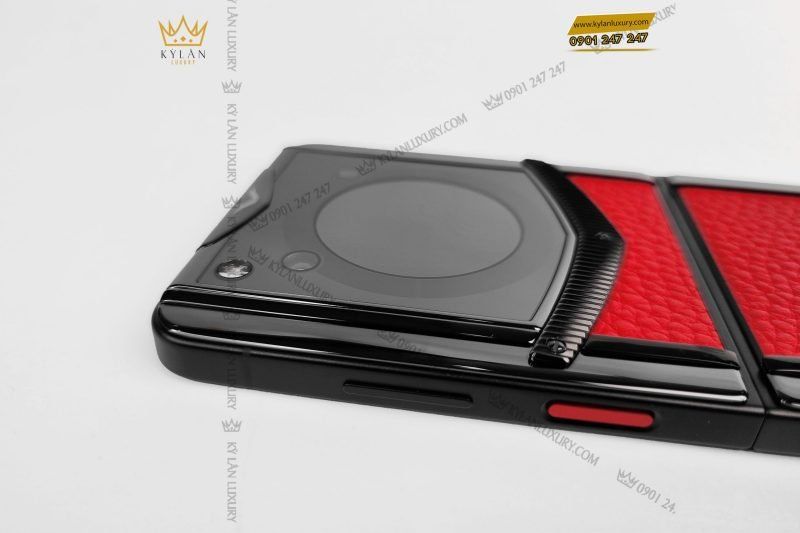 Kỳ Lân Luxury dien thoai man hinh gap vertu ironflip raspberry red calfskin 22 scaled 1 Điện thoại màn hình gập Vertu Ironflip Raspberry Red Calfskin