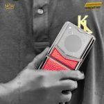 Kỳ Lân Luxury dien thoai man hinh gap vertu ironflip raspberry red calfskin 5 scaled 1 Điện thoại màn hình gập Vertu Ironflip Raspberry Red Calfskin