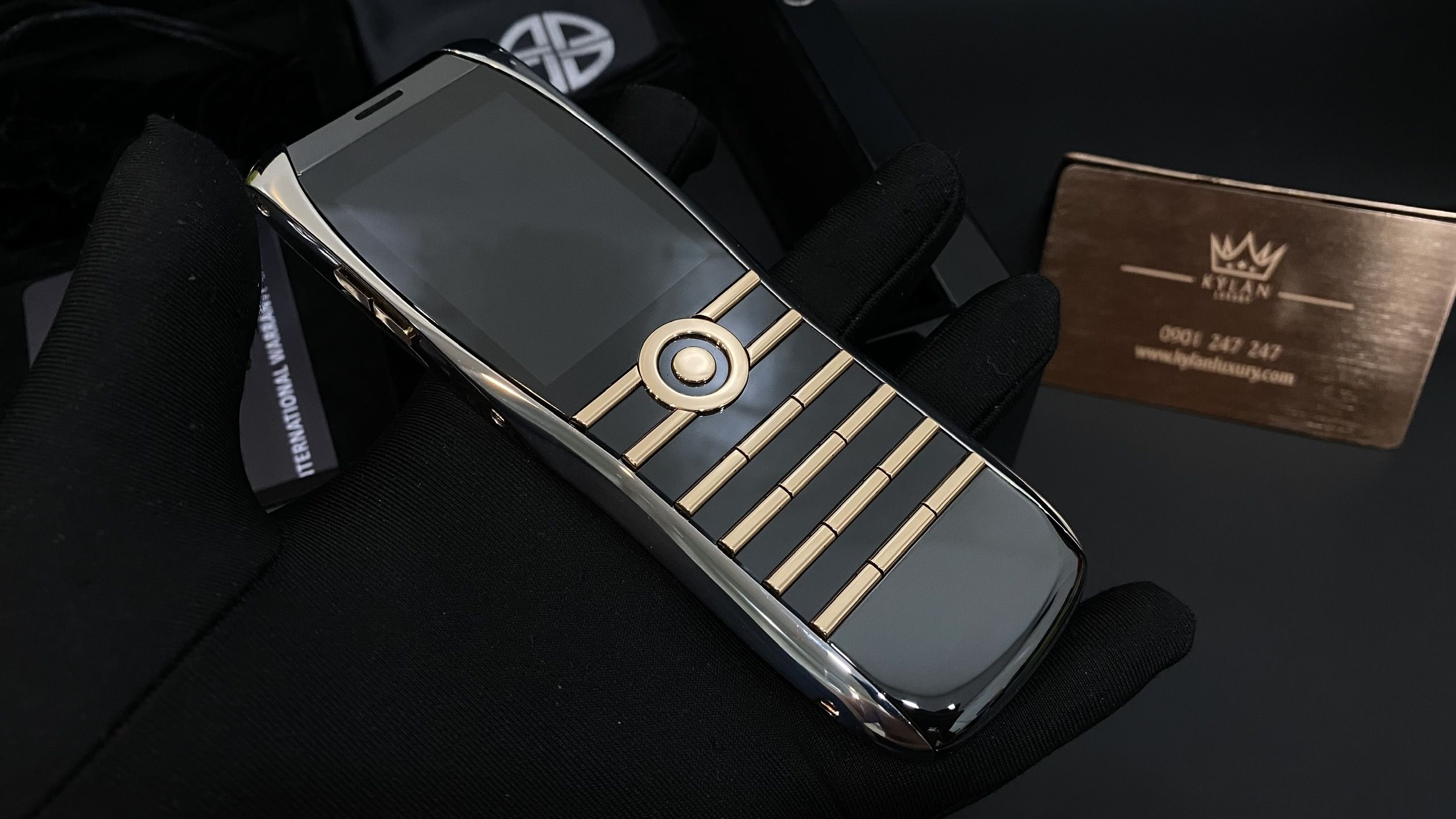 Kỳ Lân Luxury dien thoai sieu sang trong sieu bao mat xor titanium 19 CHIÊM NGƯỠNG CÁC MẪU ĐIỆN THOẠI SIÊU SANG TRỌNG, SIÊU BẢO MẬT XOR TITANIUM TẠI KỲ LÂN LUXRY