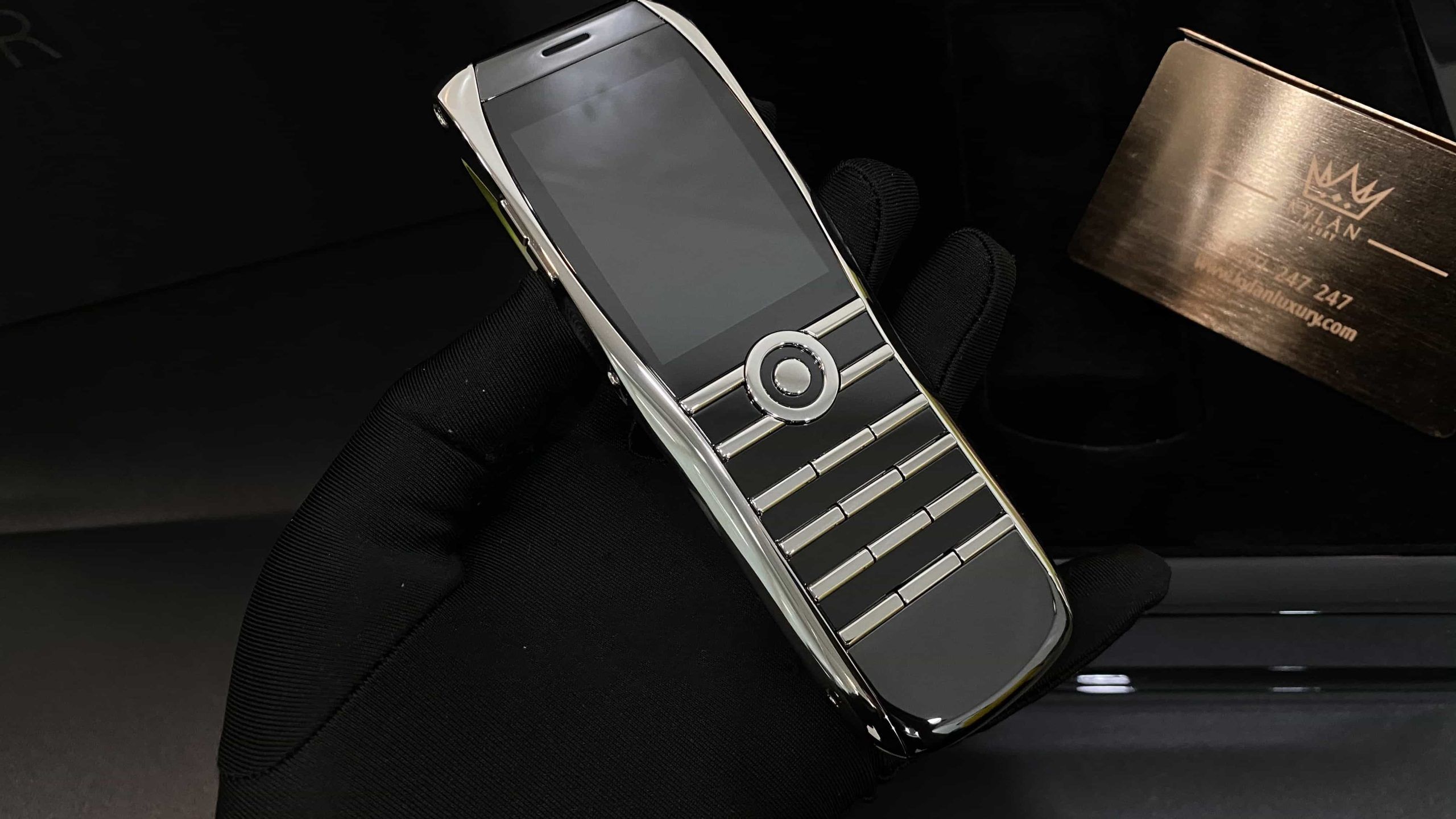 Kỳ Lân Luxury dien thoai sieu sang trong sieu bao mat xor titanium 3 scaled CHIÊM NGƯỠNG CÁC MẪU ĐIỆN THOẠI SIÊU SANG TRỌNG, SIÊU BẢO MẬT XOR TITANIUM TẠI KỲ LÂN LUXRY