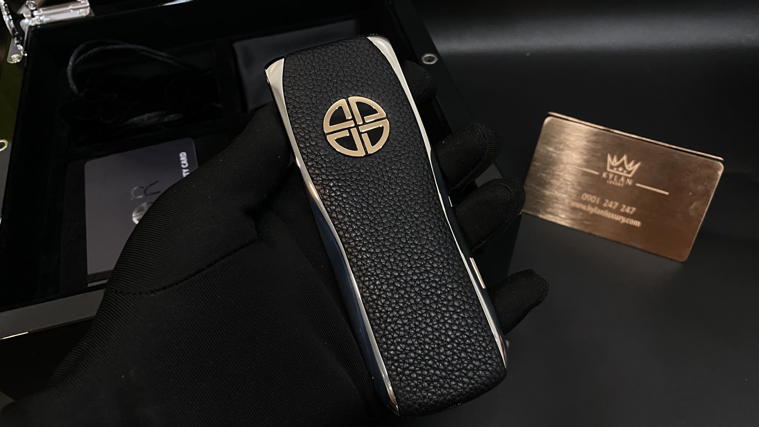 Kỳ Lân Luxury dien thoai sieu sang trong sieu bao mat xor titanium 8 36b2654d 6073 4898 9f83 3997735b47c4 CHIÊM NGƯỠNG CÁC MẪU ĐIỆN THOẠI SIÊU SANG TRỌNG, SIÊU BẢO MẬT XOR TITANIUM TẠI KỲ LÂN LUXRY