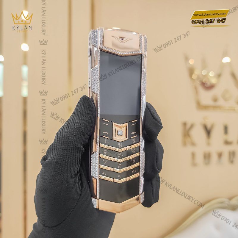 Kỳ Lân Luxury dien thoai vertu signature s full gold ziczac mix diamond 15 2 scaled 1 Điện thoại Vertu Signature S Full Gold Ziczac Mix Diamond