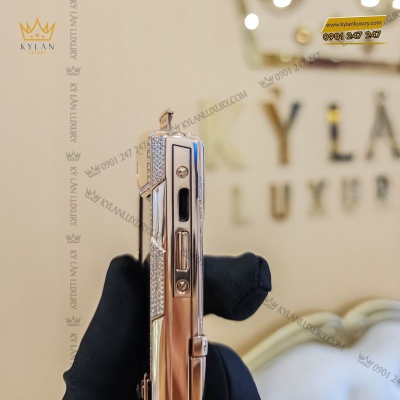 Kỳ Lân Luxury dien thoai vertu signature s full gold ziczac mix diamond 2 1 scaled 1 Điện thoại Vertu Signature S Full Gold Ziczac Mix Diamond