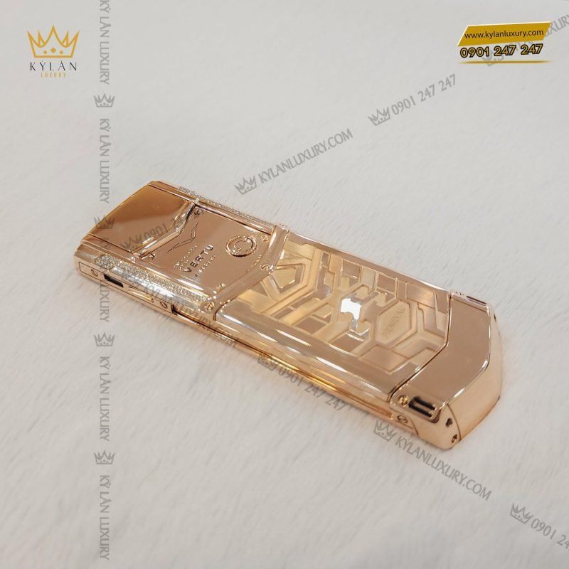 Kỳ Lân Luxury dien thoai vertu signature s full gold ziczac mix diamond 6 2 scaled 1 Điện thoại Vertu Signature S Full Gold Ziczac Mix Diamond