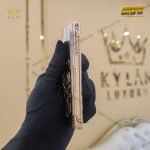 Kỳ Lân Luxury dien thoai vertu signature s full gold ziczac mix diamond 9 1 scaled 1 Điện thoại Vertu Signature S Full Gold Ziczac Mix Diamond