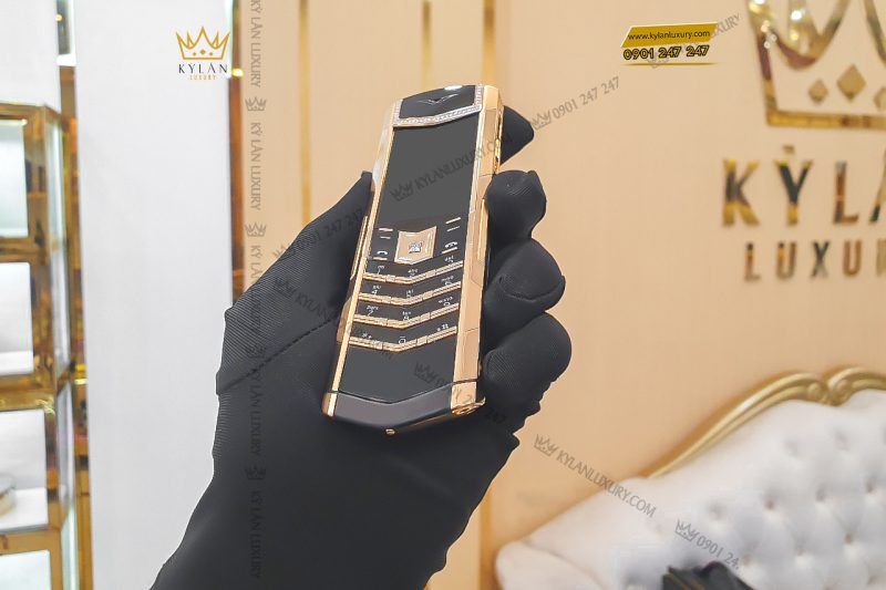 Kỳ Lân Luxury dien thoai vertu signature s gold ziczac mix diamond 12 2 1 Điện thoại Vertu Signature S Gold Ziczac Mix Diamond