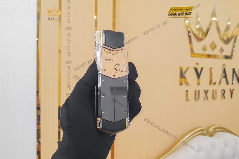 Kỳ Lân Luxury dien thoai vertu signature s gold ziczac mix diamond 3 3 1 Điện thoại Vertu Signature S Gold Ziczac Mix Diamond