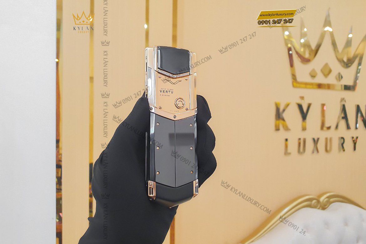 Kỳ Lân Luxury dien thoai vertu signature s gold ziczac mix diamond 3 3 Điện thoại Vertu Signature S Gold Ziczac Mix Diamond