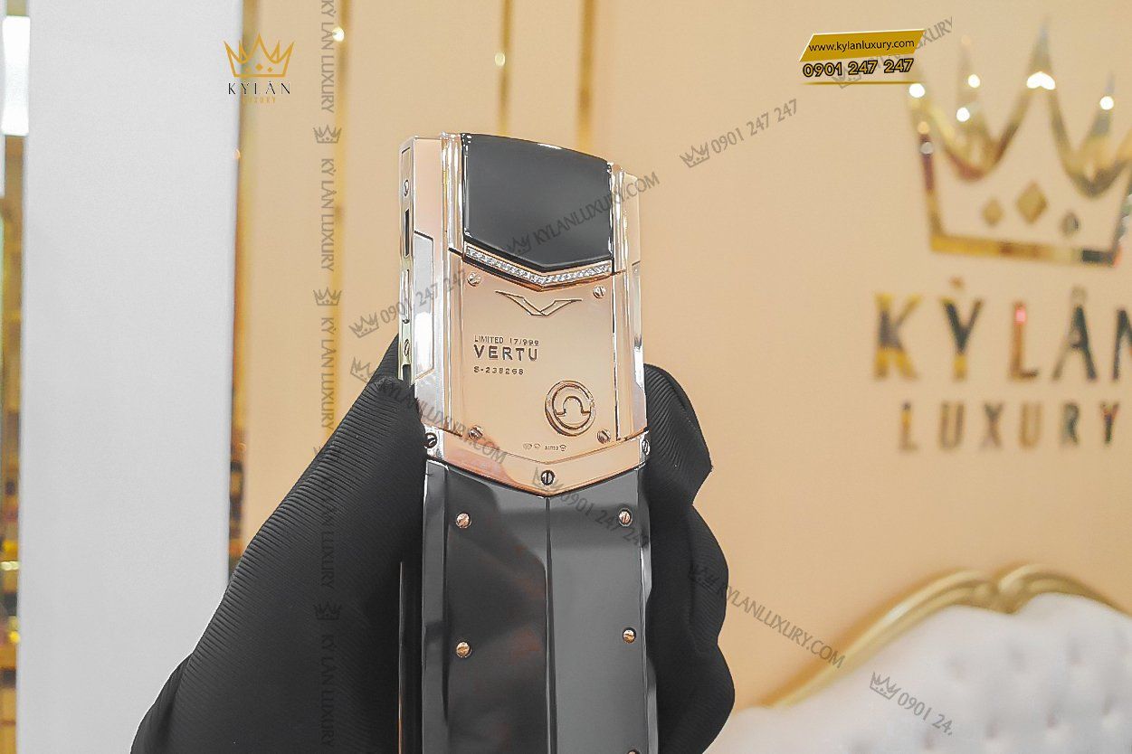 Kỳ Lân Luxury dien thoai vertu signature s gold ziczac mix diamond 4 2 Điện thoại Vertu Signature S Gold Ziczac Mix Diamond