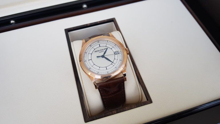 Tìm hiểu về đồng hồ Patek Philippe Calavatra 5296R-010 1 Kỳ Lân Luxury do ng ho patek philippe calatrava 5296r 001 34 3 Tìm hiểu về đồng hồ Patek Philippe Calavatra 5296R-010