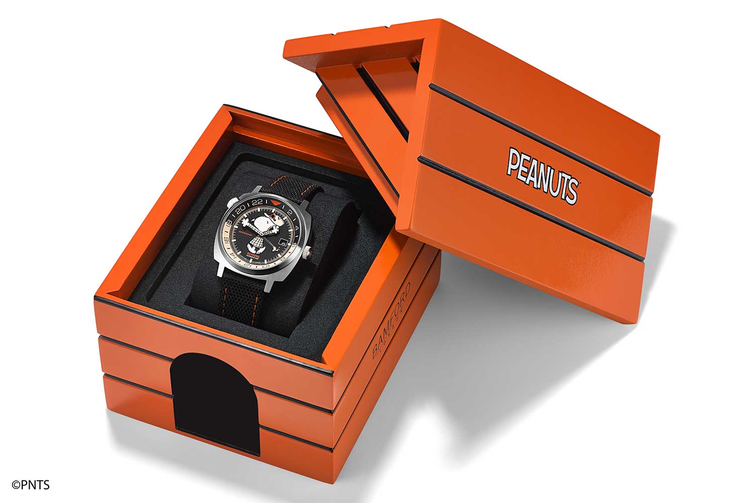 Đồng hồ Goodwoof x Bamford Titanium London x Peanuts Snoopy GMT