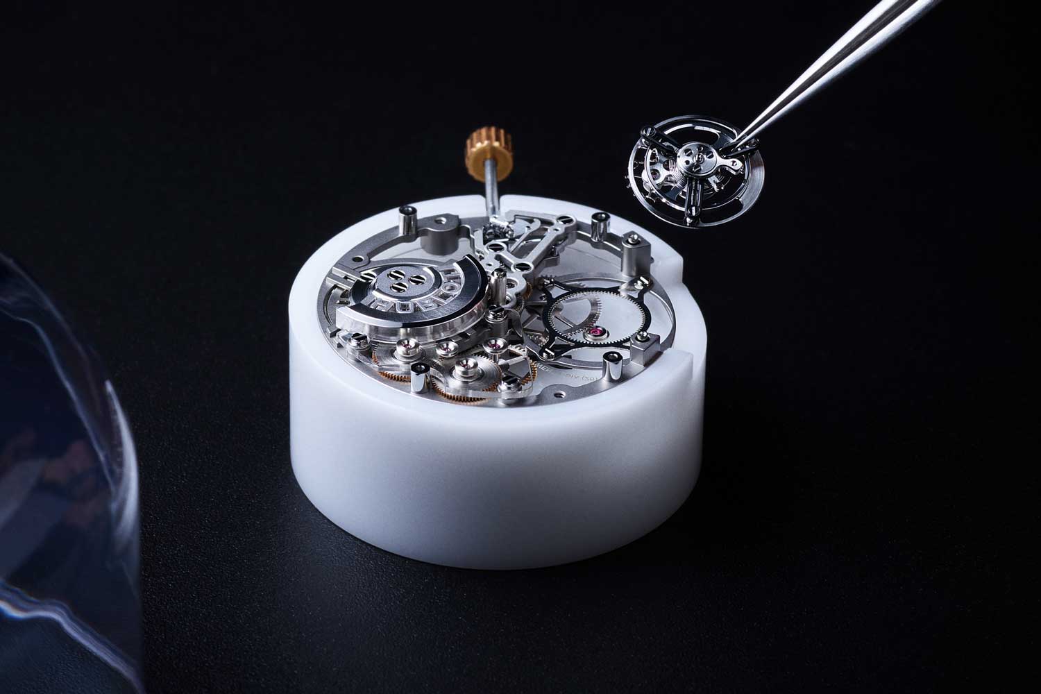 Đồng hồ Big Bang Integral Tourbillon Full Sapphire của Hublot