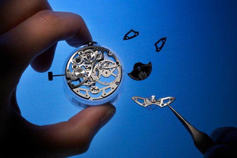 Kỳ Lân Luxury dong ho bo xuong piaget polo sieu mong 3 Đồng hồ bộ xương Piaget Polo siêu mỏng