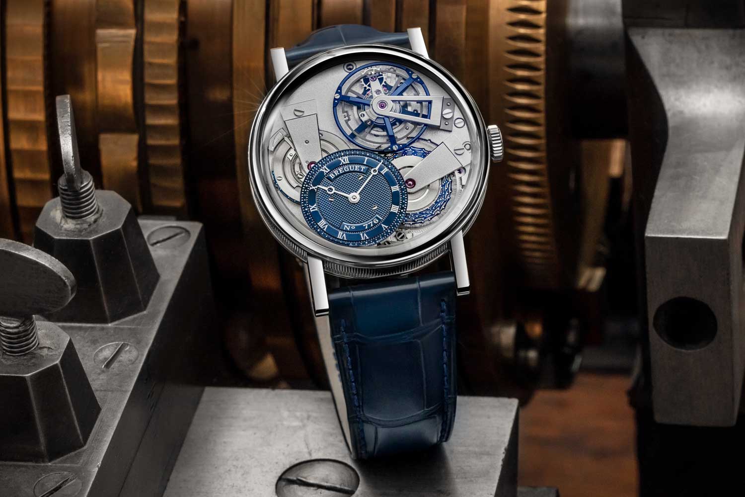 Kỳ Lân Luxury dong ho breguet tradition quantieme retrograde 7597 va 7047 4 Đồng hồ Breguet Tradition Quantième Rétrograde 7597 và 7047