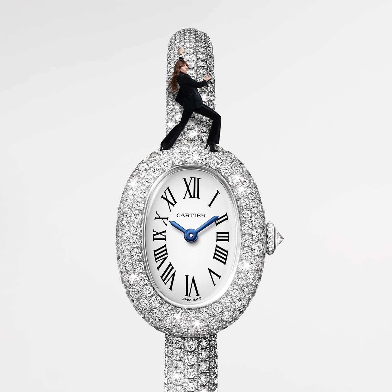 Đồng hồ Baignoire của Cartier với những đường cong gợi cảm