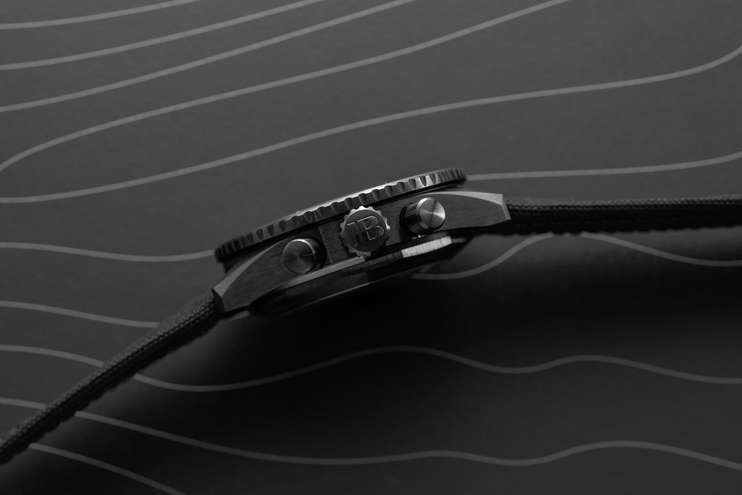 Đồng hồ Flyback Bathyscaphe Chronographe đẳng cấp