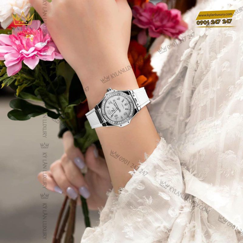 Kỳ Lân Luxury dong ho hublot big bang one click steel white diamonds 33mm 485 se 2010 rw 1 1 1 Đồng hồ Hublot Big Bang One Click Steel White Diamonds 33mm 485.SE.2010.RW.1204