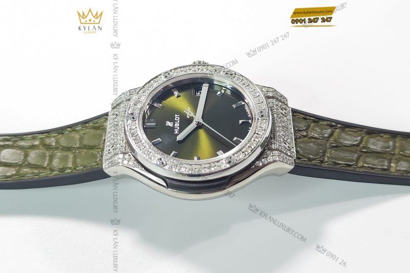 Đồng hồ Hublot Classic Fusion Green Pave 33mm