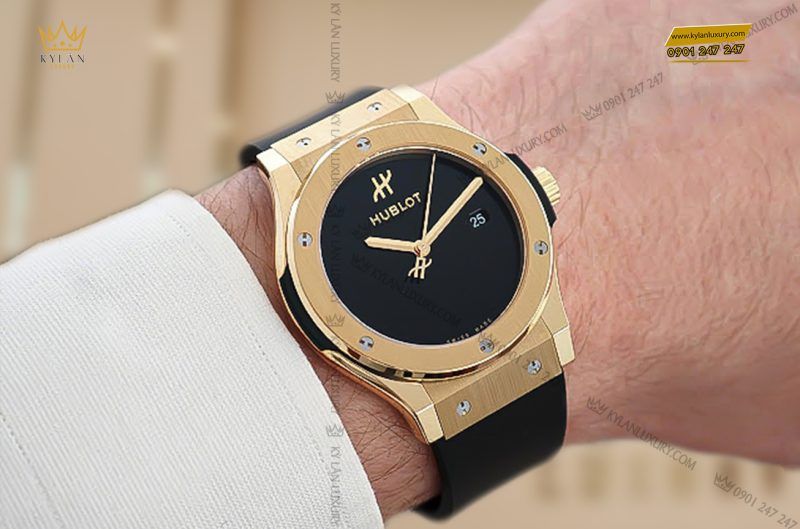 Kỳ Lân Luxury dong ho hublot classic fusion yellow gold 42mm 542 vx 1230 rx mdm 4 1 1 Đồng Hồ Hublot Classic Fusion Yellow Gold 42mm - 542.VX.1230.RX.MDM