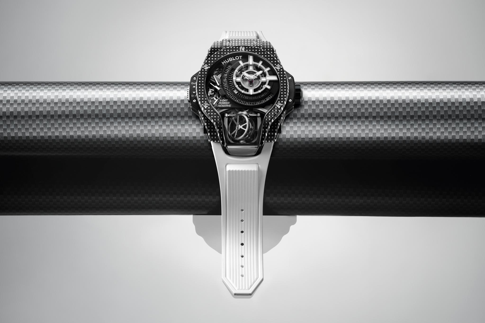 Kỳ Lân Luxury dong ho hublot mp 09 tourbillon bi axis white 3d carbon 4 Đồng hồ Hublot MP-09 Tourbillon Bi-Axis White 3D Carbon