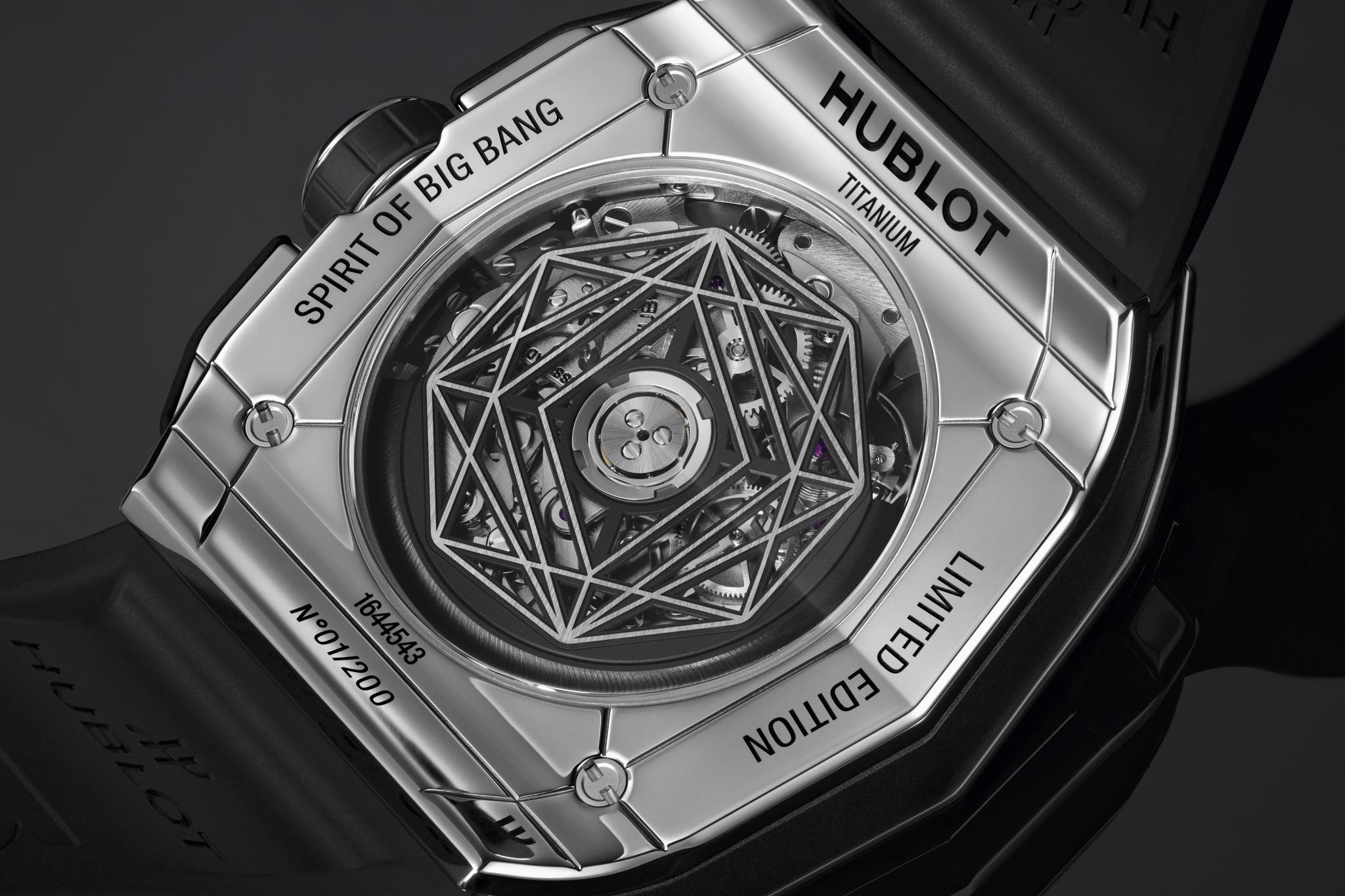 Đồng hồ Hublot Spirit Of Big Bang Sang Bleu Titanium 42mm