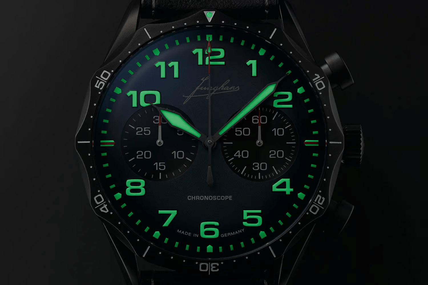 Đồng hồ bấm giờ phi công Junghans Meister