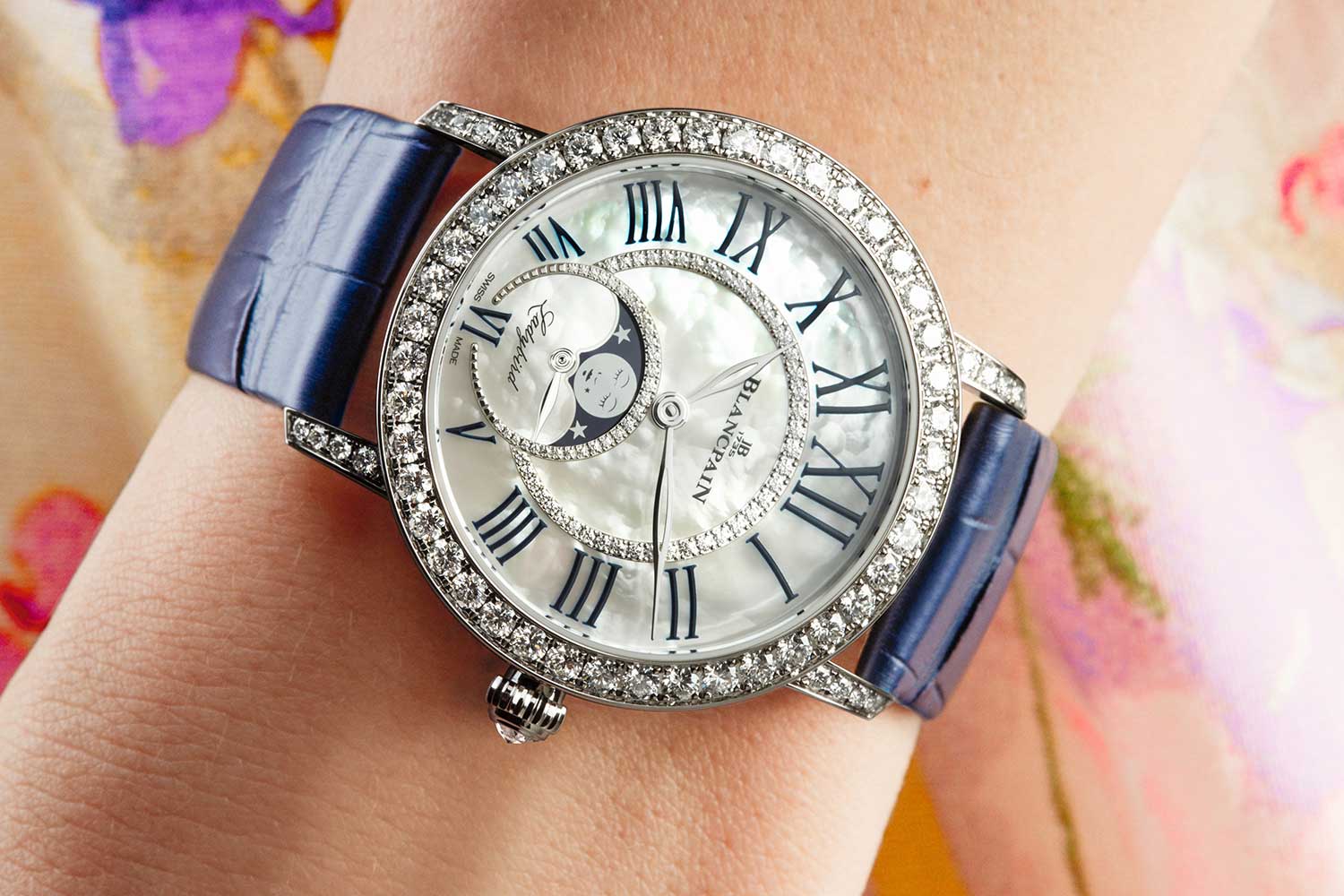 Đồng hồ Ladybird Colors Small Seconds và Moon Phase mới của Blancpain