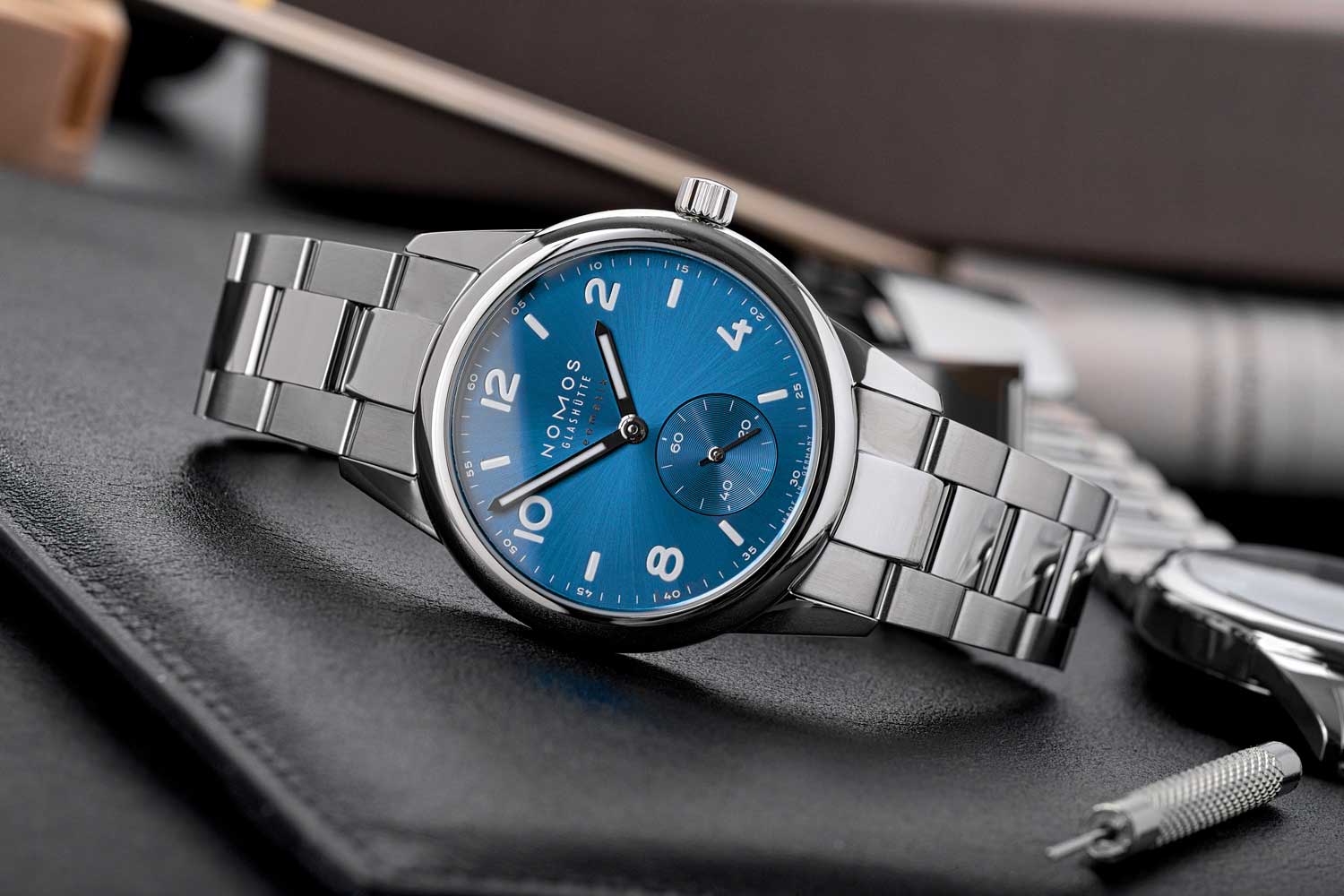 Đồng hồ Nomos Club Sport Neomatik