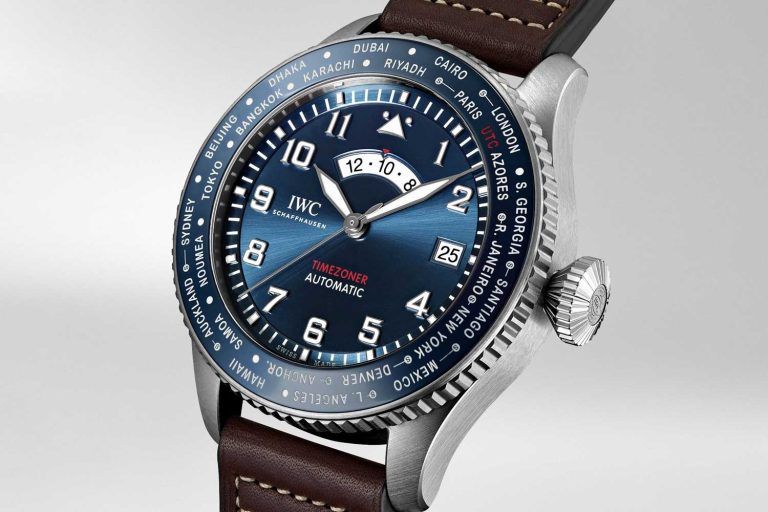 Đồng hồ Phi công IWC Pilot's Watch Timezoner “Le Petit Prince” 1 Kỳ Lân Luxury dong ho phi cong iwc pilot s watch timezoner le petit prince 1 f989adcd 6af0 42f3 b2b8 e8b080f0a113 Đồng hồ Phi công IWC Pilot's Watch Timezoner “Le Petit Prince”
