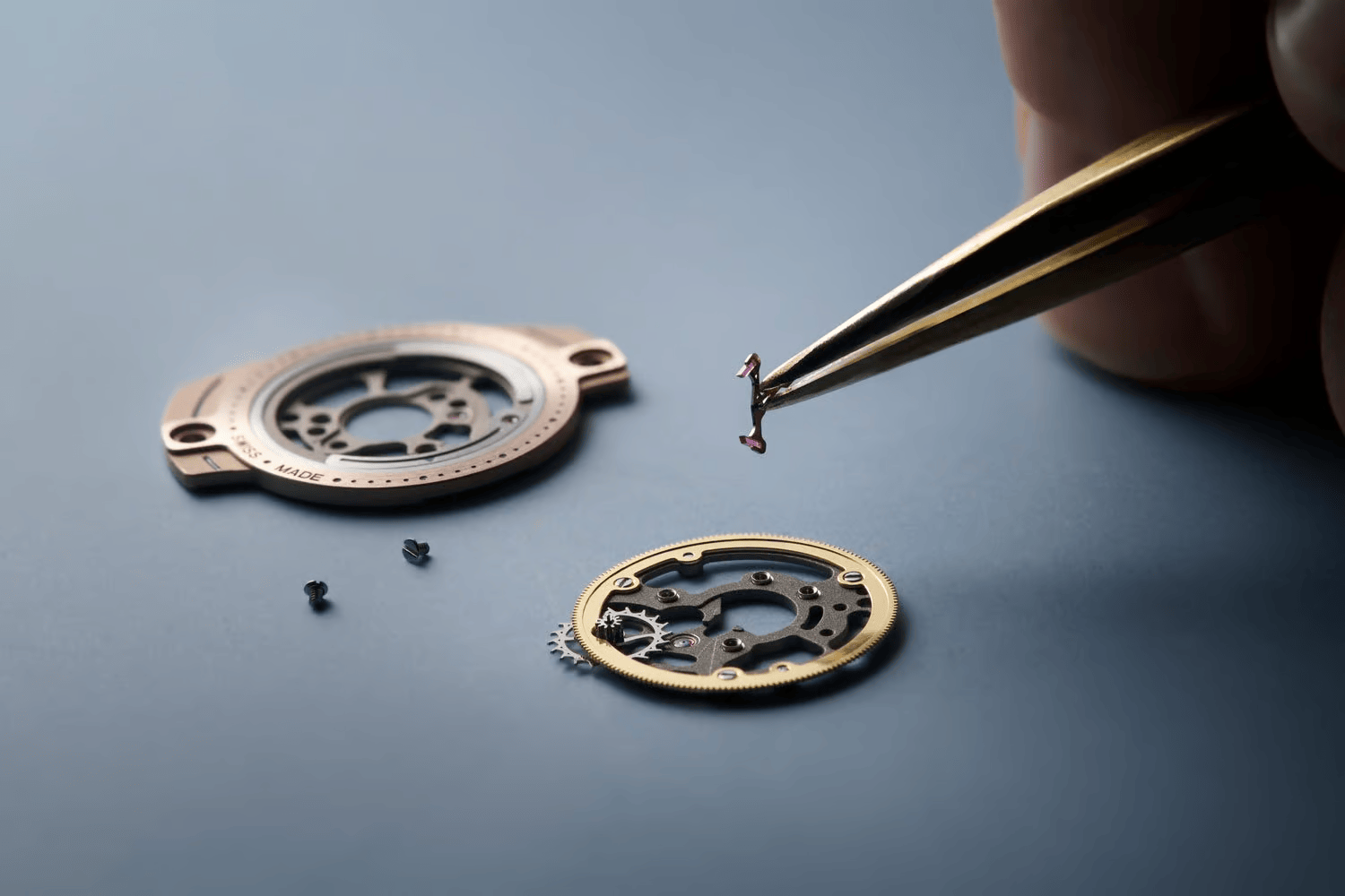 Đồng hồ Piaget Wonders Altiplano Ultimate Concept Tourbillon 
