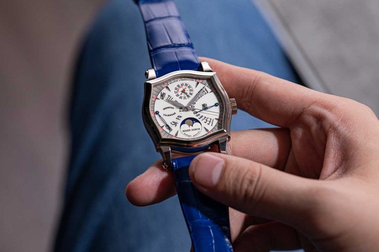 Đồng hồ Roger Dubuis Sympathie 1 Kỳ Lân Luxury dong ho roger dubuis sympathie 1 Đồng hồ Roger Dubuis Sympathie