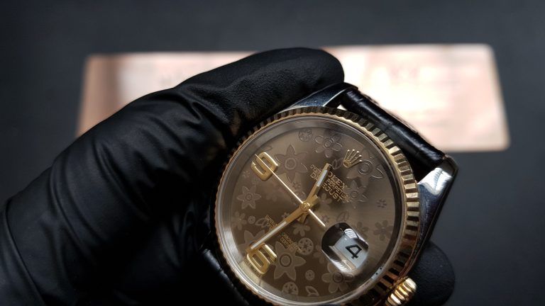 Kỳ Lân Luxury dong ho rolex date just vang 18k 22 3 VÌ SAO BẠN NÊN LỰA CHỌN KỲ LÂN LUXURY ĐỂ MUA ĐỒNG HỒ ROLEX Date Just vàng 18K?