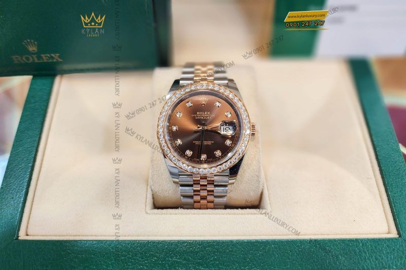 Kỳ Lân Luxury dong ho rolex datejust 41 126331 custom kim cuong 9 scaled 1 Đồng hồ Rolex Datejust 41 126331 mặt Chocolate vành bezel custom kim cương