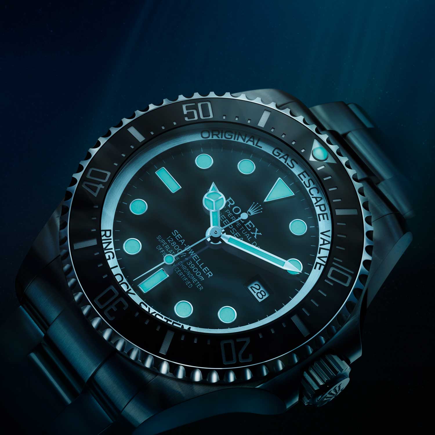 Đồng hồ Rolex Submariner hoàn toàn mới